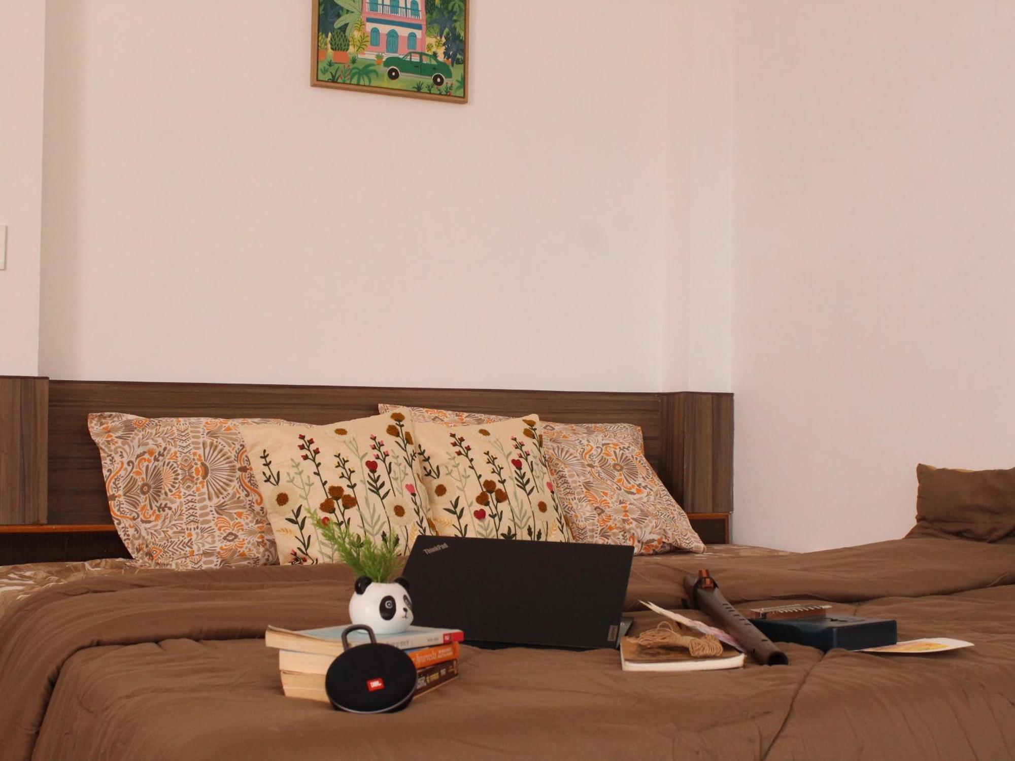 La Casa By Cosmic Kriya Hostel Bir  Bagian luar foto