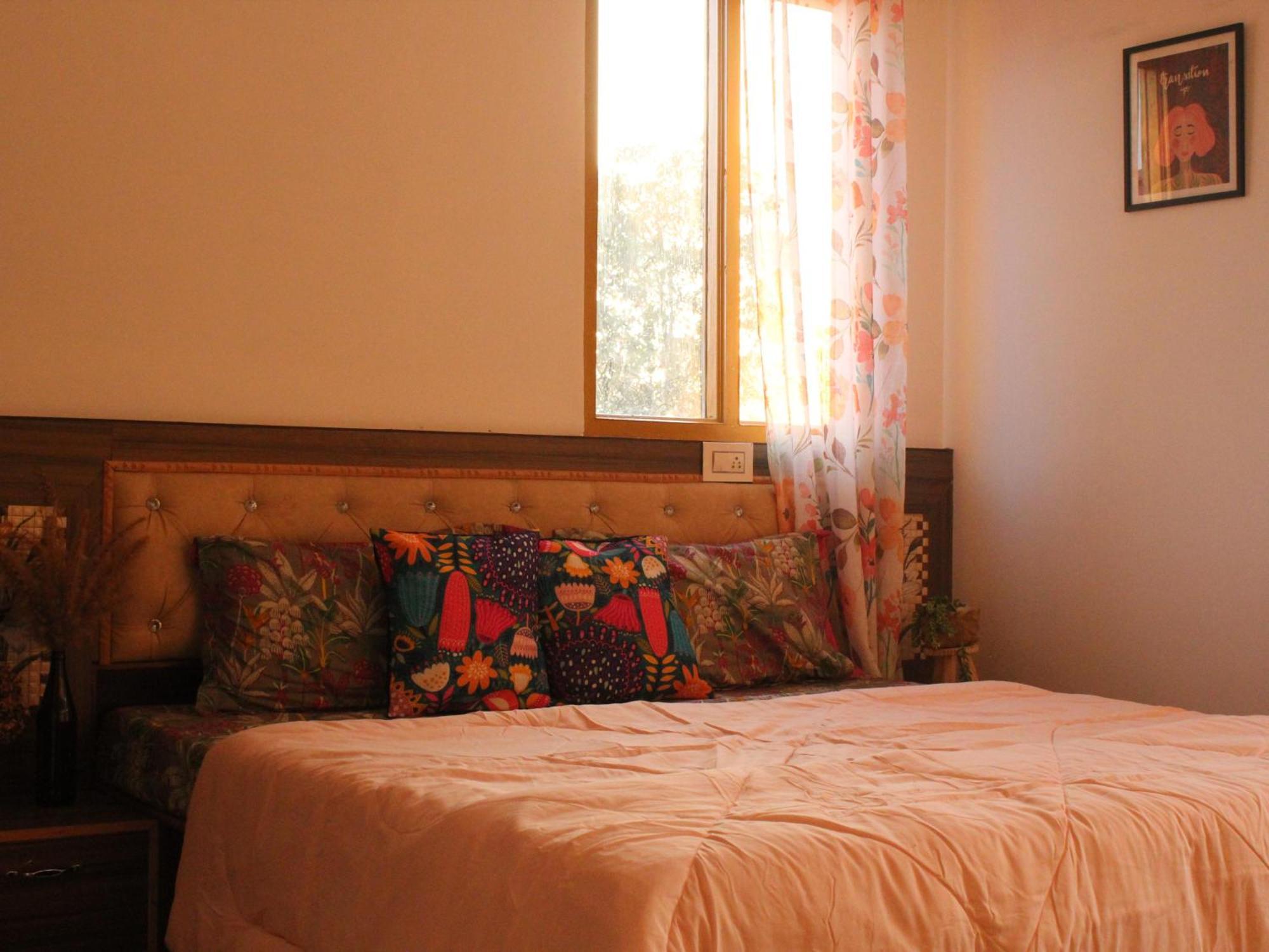 La Casa By Cosmic Kriya Hostel Bir  Bagian luar foto